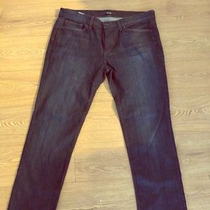 Like new “The Classic” Joe’s Jeans